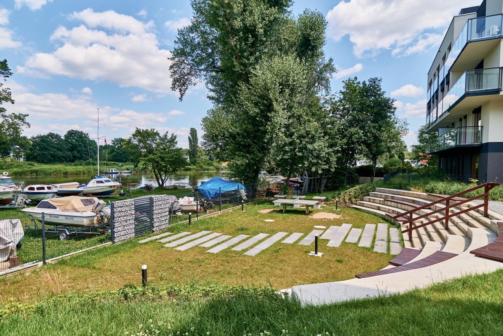 Riverside Na Grobli By Renters